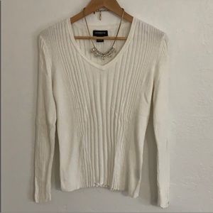 Liz‎ Claiborne Sweater